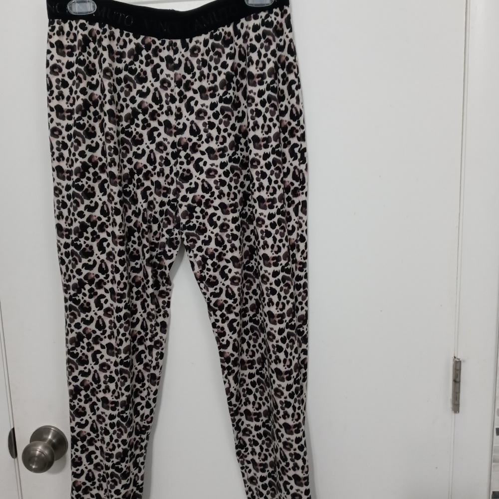 Vince Camuto Leopard Pajama/Lounge Stretch Pants Size Medium